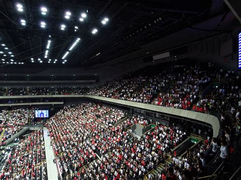 さいたまスーパーアリーナ イベント 2024: 未来のエンターテインメントと宇宙の関係性を探る